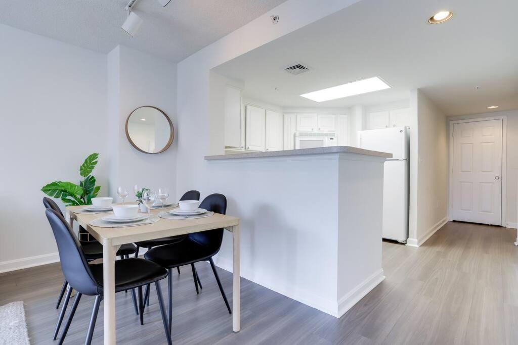 Gorgeous 1 Bedroom Condo At Ballston Place With Gym Arlington Extérieur photo